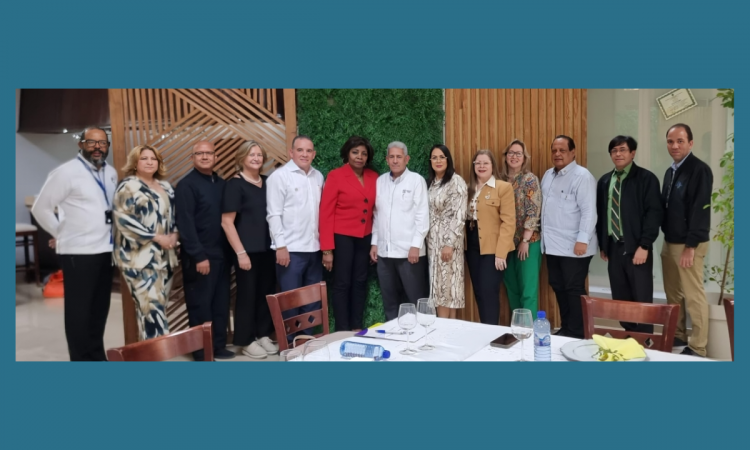 ADOFEM y FEPAFEM fortalecen la educación médica en la República Dominicana en reunión clave