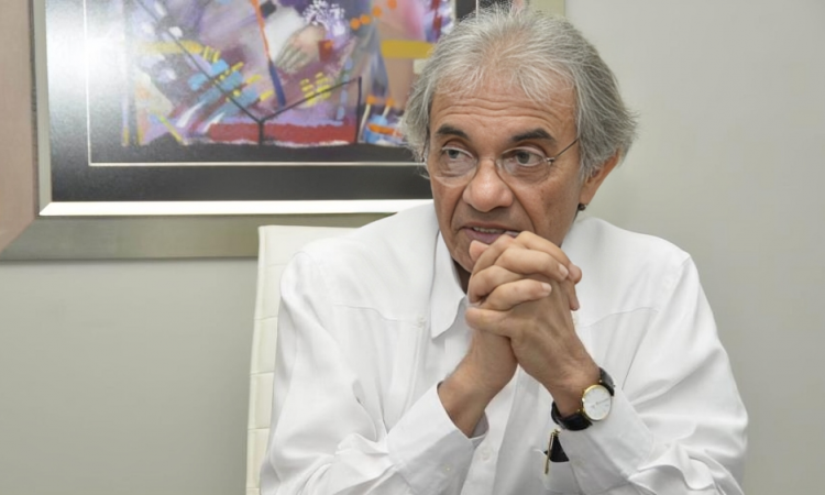 Rafael Mena es reelegido presidente de Andeclip en medio de controversias electorales