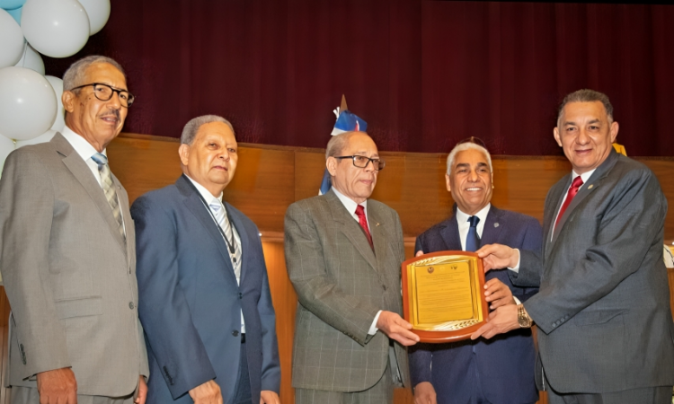 UASD inaugura el V Congreso de Medicina Integral en honor al Dr. Fernando Sánchez Martínez UASD inaugura el V Congreso de Medicina Integral en honor al Dr. Fernando Sánchez Martínez