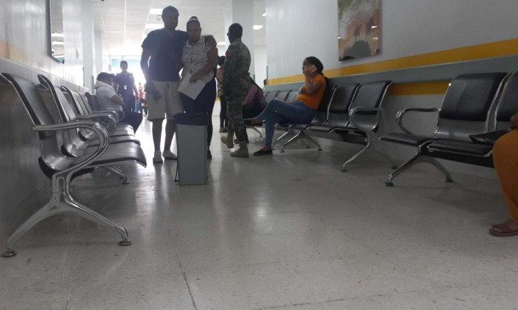Director del Hospital Marcelino Vélez asegura avances en mejoras de atención y climatización