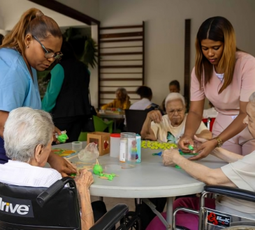 Centro gerontológico Vivir Más ofrece atención integral y personalizada para adultos mayores en RD