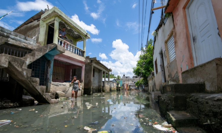 30 muertes por Leptospirosis y 313% más casos de malaria en RD