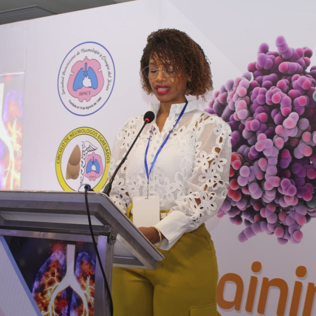 Especialistas en neumología reciben entrenamiento avanzado en Enfermedad Pulmonar Intersticial en Santo Domingo