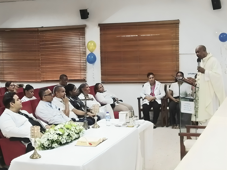 Hospital Salvador B. Gautier Conmemora su 73 Aniversario con Misa y Actividades Especiales de Capacitación