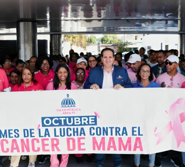 Caminata de concientización promueve la detección temprana del cáncer de mama en Santo Domingo