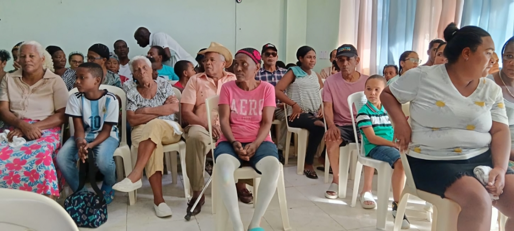 Operativo médico de la Dirección de Desarrollo de la Comunidad beneficia a La Javilla, Villa Mella