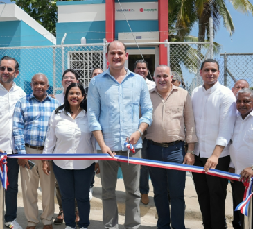 PROMESE/CAL inaugura Farmacias del Pueblo en Hostos y Cabrera