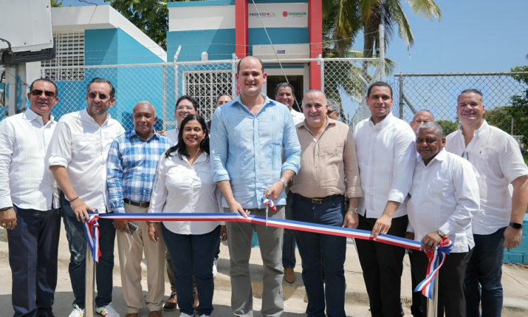 PROMESE/CAL inaugura Farmacias del Pueblo en Hostos y Cabrera