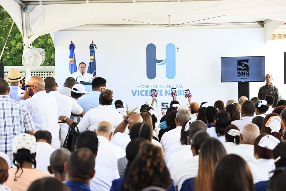 Raquel Peña y Mario Lama inauguran mejoras en Hospital Vicente Noble y nuevos centros de salud en el Sur