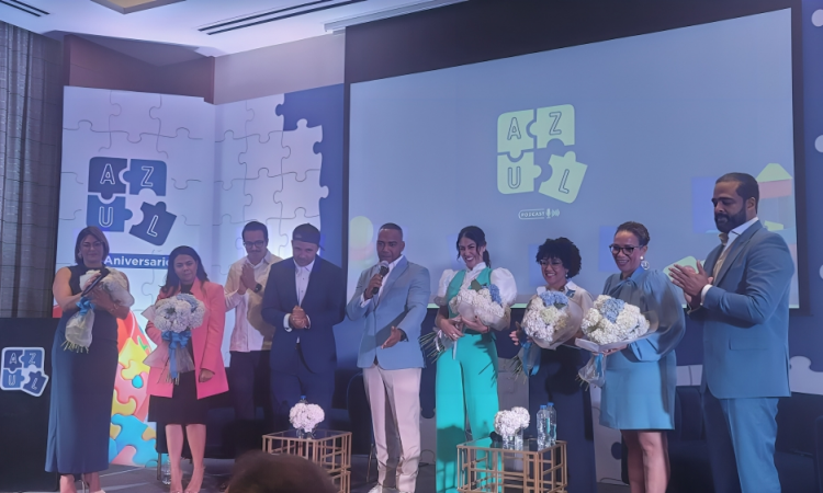 Azul Podcast celebra su primer aniversario con panel sobre autismo en República Dominicana