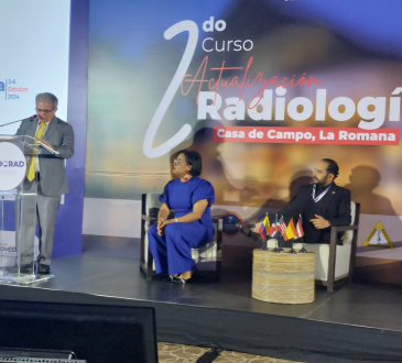La Sociedad Dominicana de Radiología reconoce al Dr. Waldo Ariel Suero por sus aportes al CMD