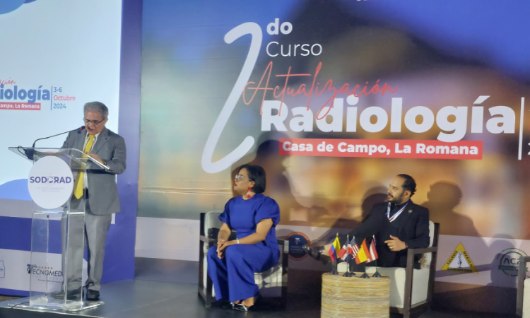 La Sociedad Dominicana de Radiología reconoce al Dr. Waldo Ariel Suero por sus aportes al CMD La Sociedad Dominicana de Radiología reconoce al Dr. Waldo Ariel Suero por sus aportes al CMD