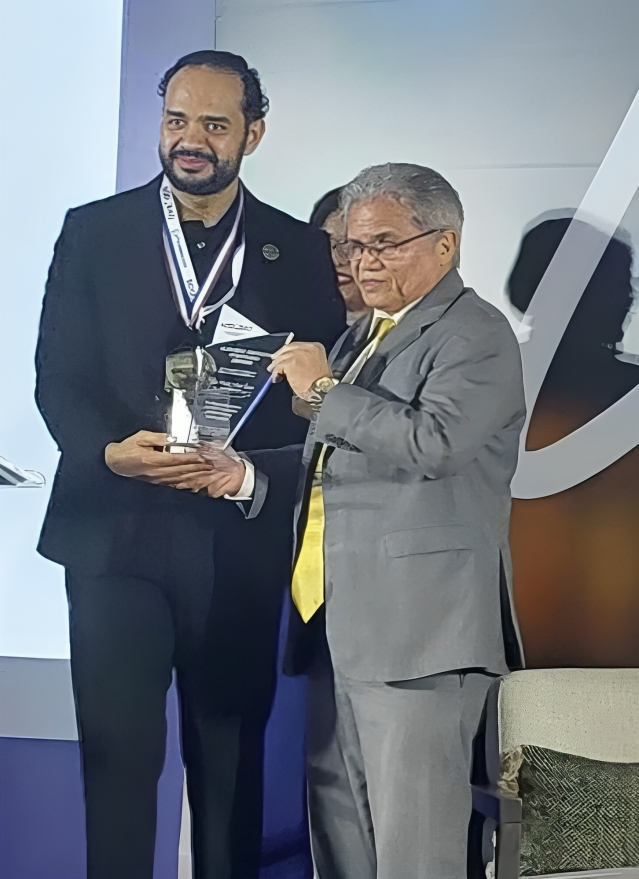 La Sociedad Dominicana de Radiología reconoce al Dr. Waldo Ariel Suero por sus aportes al CMD La Sociedad Dominicana de Radiología reconoce al Dr. Waldo Ariel Suero por sus aportes al CMD
