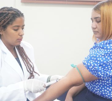 Hospital Materno Dr. Reynaldo Almánzar y ARS Senasa realizan jornada médica preventiva para colaboradores