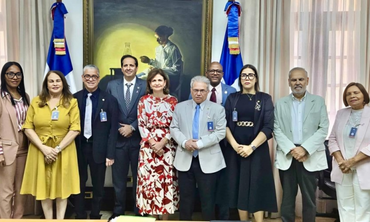 Gobierno y Colegio Médico Dominicano acuerdan retomar diálogo y suspender paro nacional