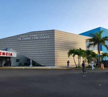 Director del Hospital Darío Contreras condena agresión a personal de emergencia por parte de paciente y su pareja