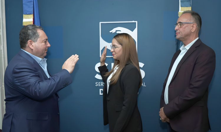 SNS juramenta nuevos directores en hospitales del servicio regional de salud nordeste