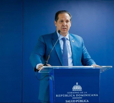 Ministro de Salud solicita tiempo al CMD para cumplir demandas ante paro nacional de médicos