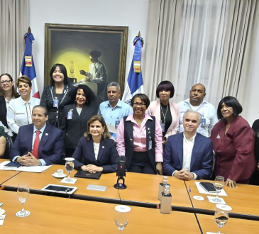 Gobierno y gremios de salud logran acuerdo para suspender paro y mejorar condiciones del sector