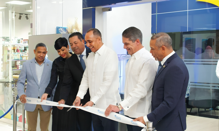 Seguros Reservas inaugura moderna oficina en San Francisco de Macorís para atención personalizada