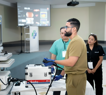 Curso de Endoscopia Terapéutica en el HOMS forma a futuros gastroenterólogos