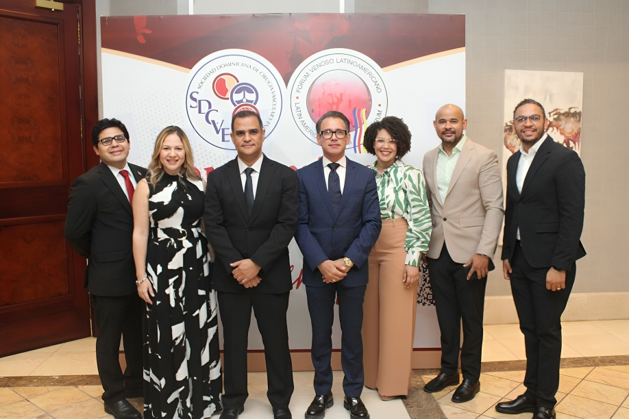 Lanzamiento del IV Congreso Internacional de Cirugía Vascular y el XII Foro Venoso Latinoamericano Lanzamiento del IV Congreso Internacional de Cirugía Vascular y el XII Foro Venoso Latinoamericano