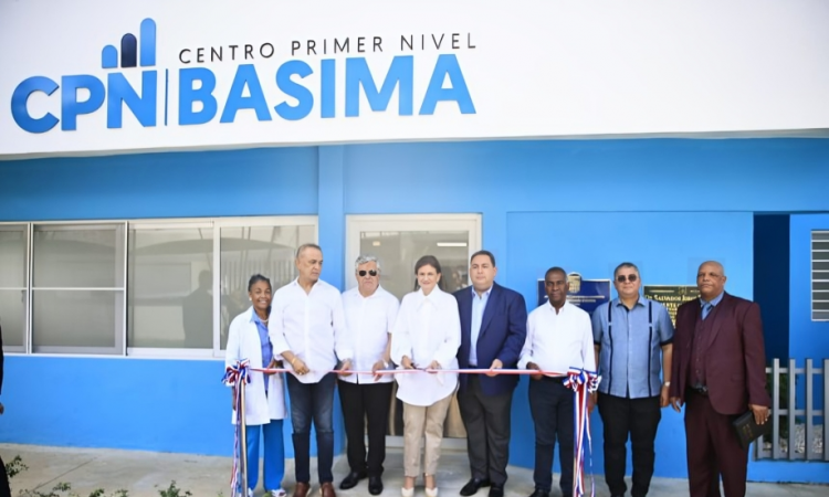 Gobierno entrega centros de salud remozados en Villa Altagracia para mejorar atención médica
