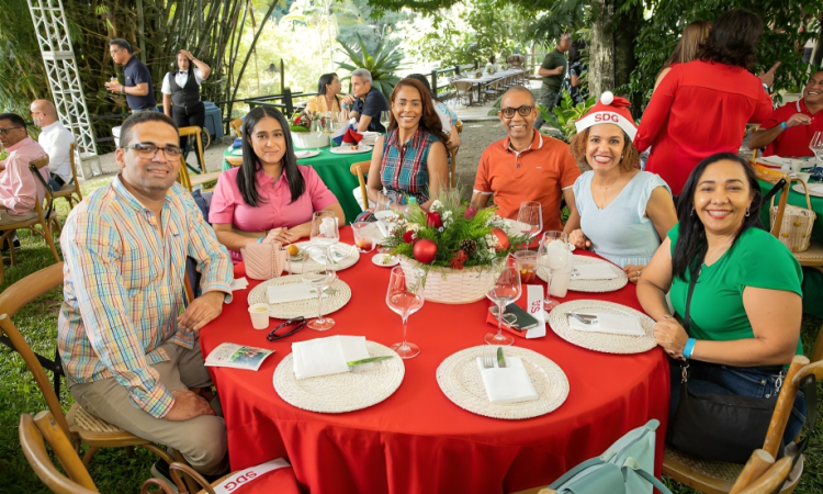 La Sociedad Dominicana de Gastroenterología celebra un exitoso cierre de año con "Navidad a la vera del Río"