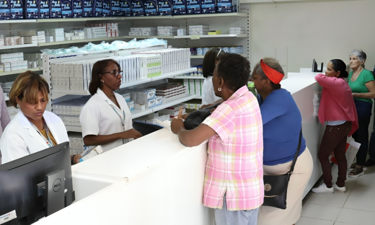 PROMESE/CAL fortalece PRONEPAR con entrega gratuita de suplementos proteicos para pacientes vulnerables