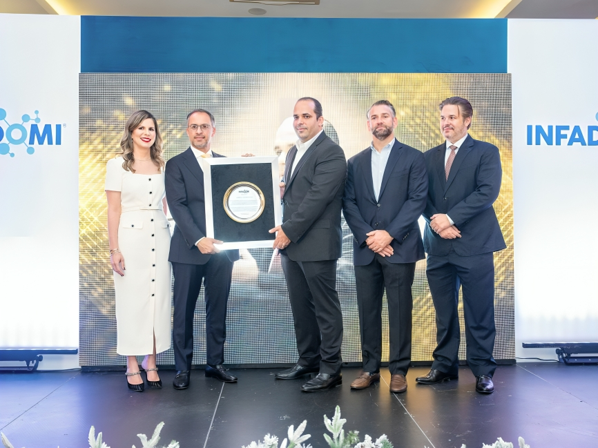 INFADOMI reconoce a la DIGEMAPS y rinde homenaje a líderes de la industria farmacéutica