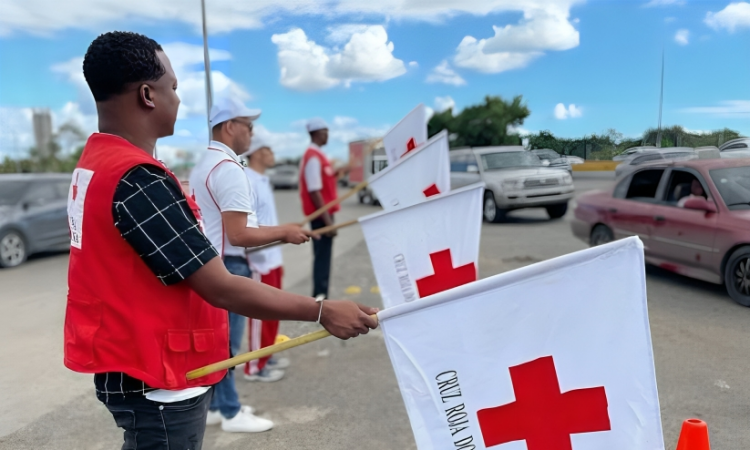 Cruz Roja Dominicana implementó operativo preventivo “Cruz Roja Acompaña Tus Pasos” en Navidad y Año Nuevo