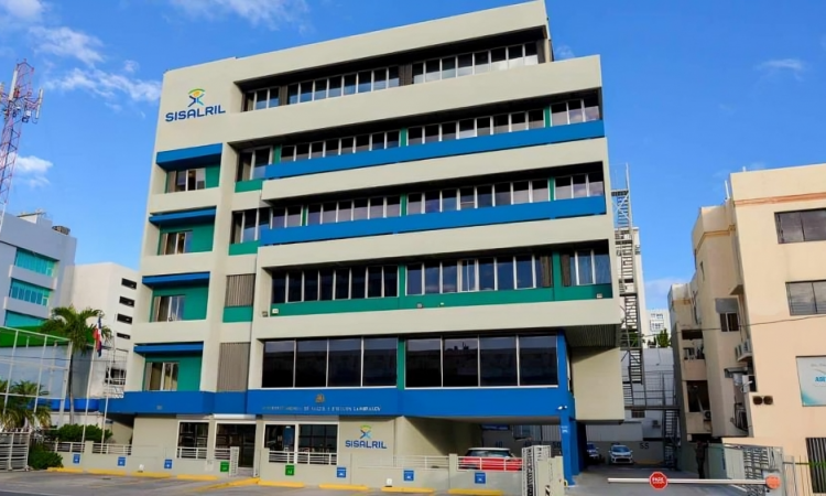 Gobierno dominicano amplía beneficios de salud para pensionados y jubilados con inversión superior a RD$ 1,600 millones