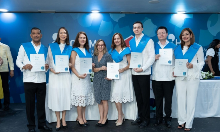 Centro Médico Elías Santana juramenta nuevos miembros de su Comité de Bioética