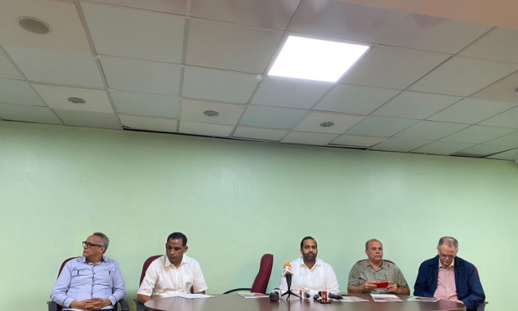Coalición critica barreras de las ARS y denuncia impacto en la salud de los dominicanos Coalición critica barreras de las ARS y denuncia impacto en la salud de los dominicanos