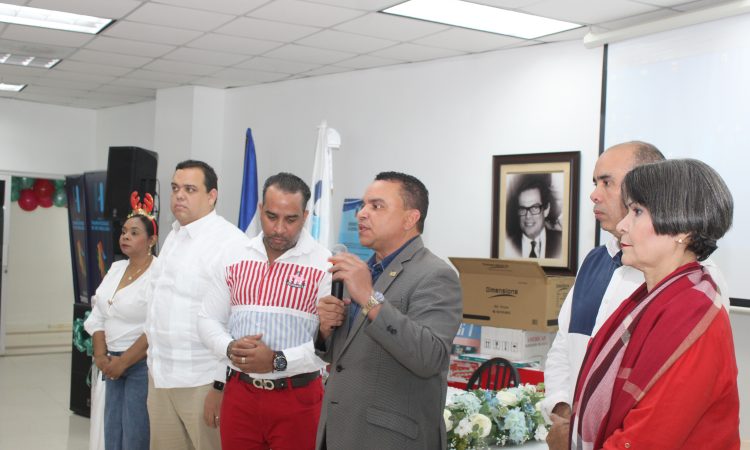 Hospital Ney Arias Lora celebra presentación de logros 2024 con emotivo almuerzo navideño