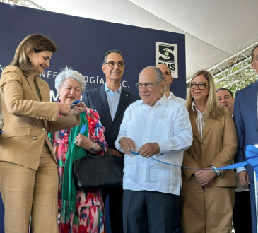 Inauguran policlínica modelo de atención primaria Santa Fe en San Pedro de Macorís