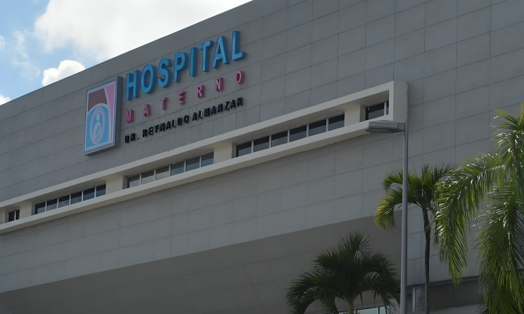 Hospital Materno Dr. Reynaldo Almánzar lidera en salud materno neonatal y transparencia institucional