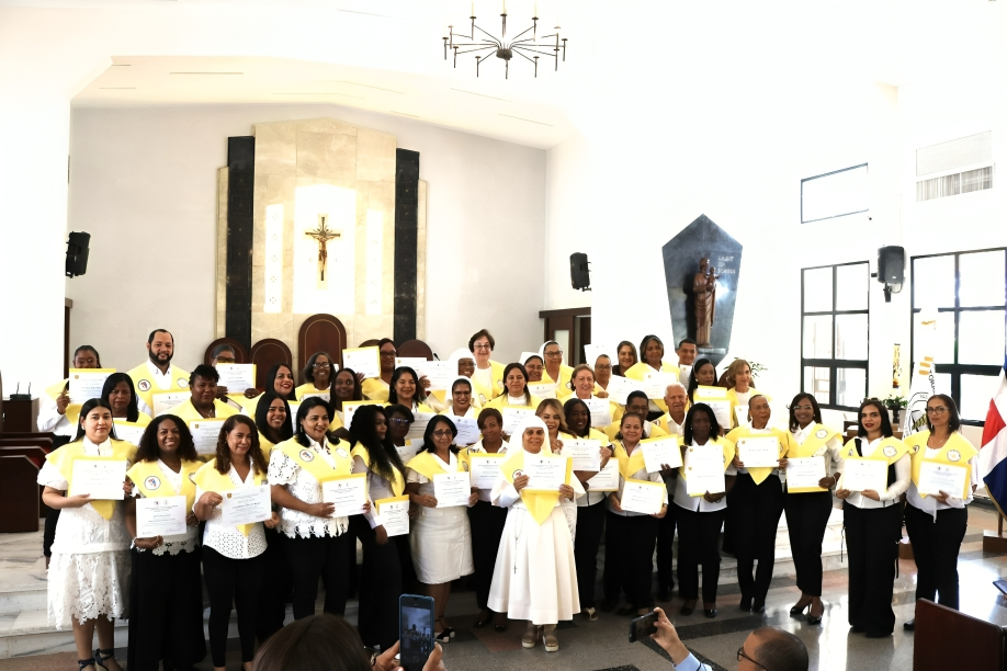 Pastoral de la Salud de la Arquidiócesis de Santo Domingo celebra la 12ª graduación del Diplomado en Humanización de los Servicios de Salud