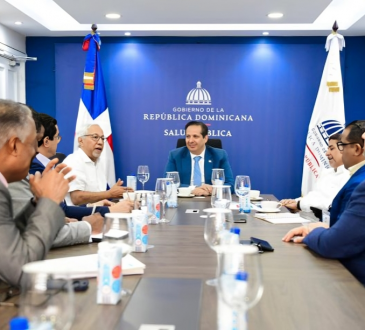 Reunión interinstitucional en Santo Domingo busca prevenir intoxicaciones por plaguicidas en entornos escolares