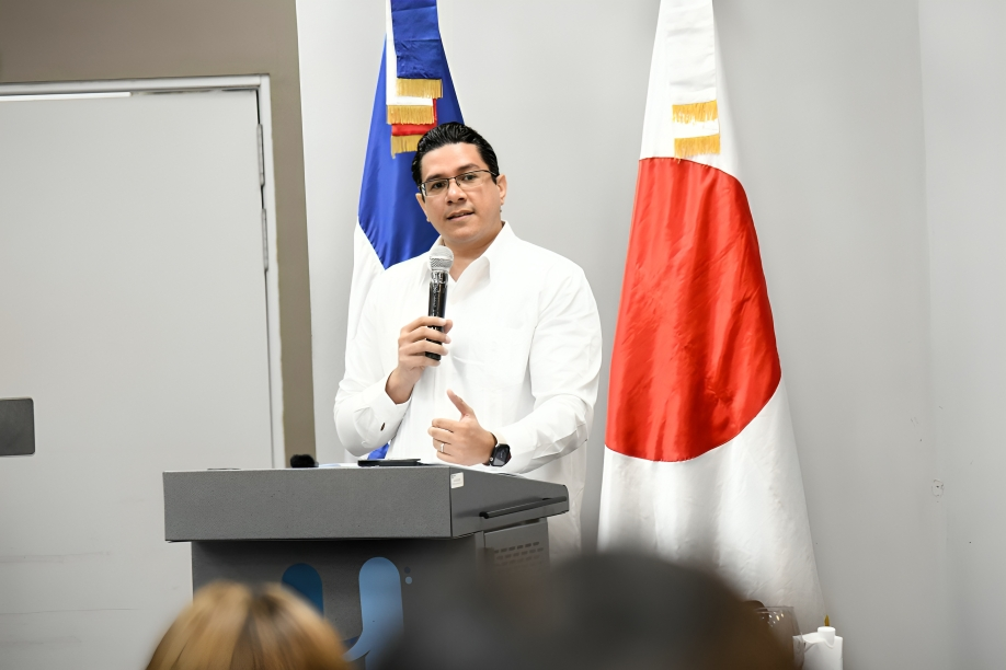 Hospital Darío Contreras recibe tomógrafo de 128 cortes donado por el Gobierno de Japón