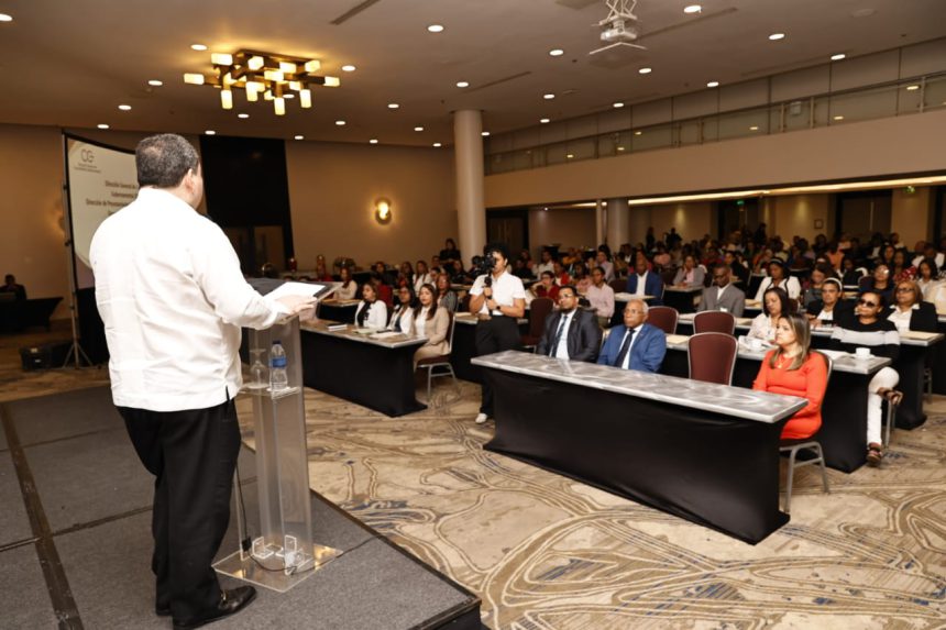 SNS y Digecog capacitan a hospitales no autogestionables en transparencia contable