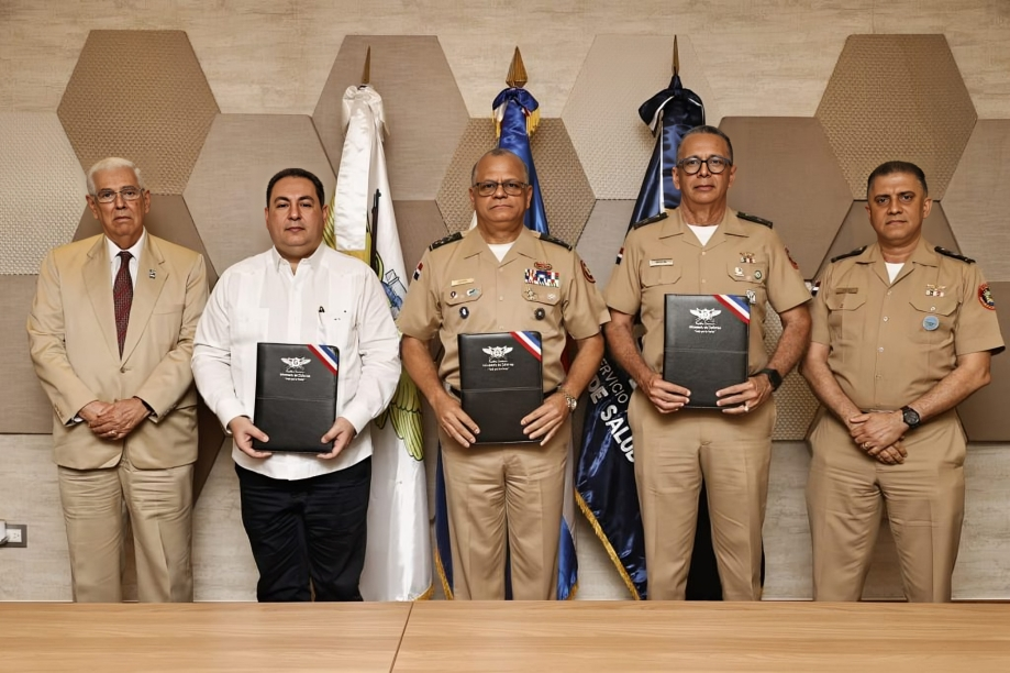 MIDE y SNS firman acuerdo para ampliar servicios odontológicos en beneficio de civiles y militares