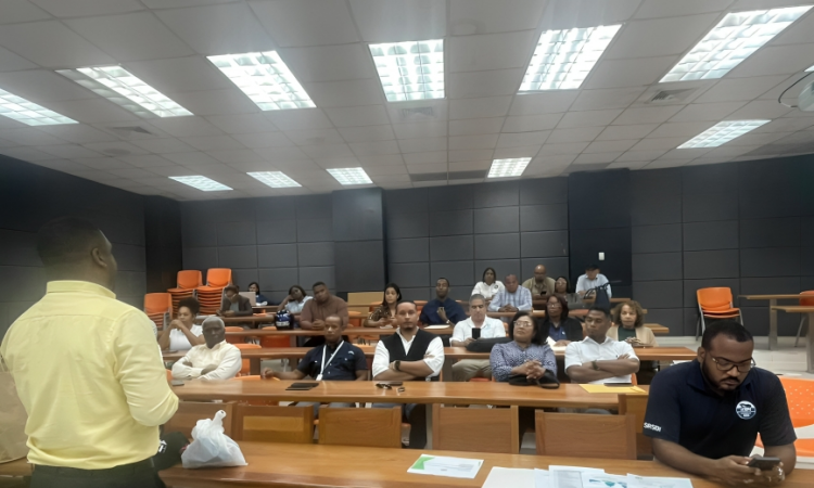 SCH presenta soluciones innovadoras para mejorar la infraestructura hospitalaria en la Región Enriquillo
