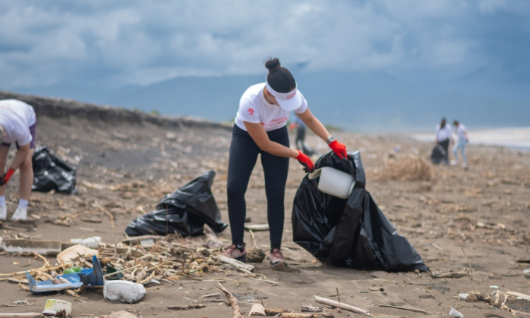 Fundación MAPFRE impacta a más de 1,200 personas en República Dominicana con su programa de voluntariado