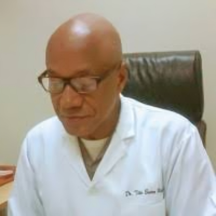 Dr. Tito Suero propone estrategias para reducir accidentes de tránsito en motocicletas en el país
