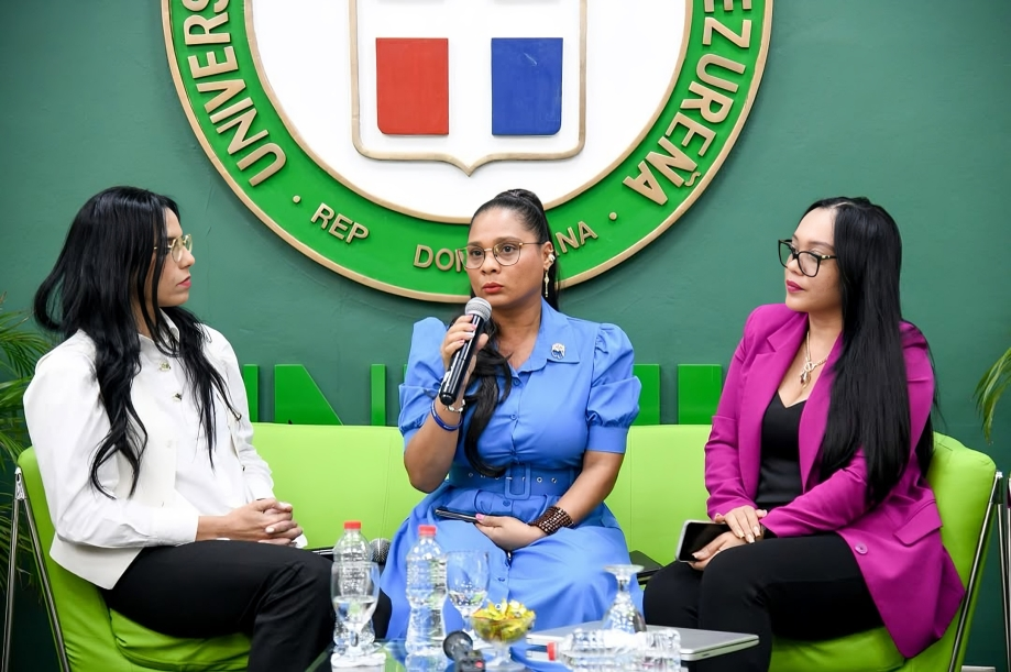 Salud Pública, Ministerio de la Juventud y UNPHU impulsan políticas de salud para adultos jóvenes