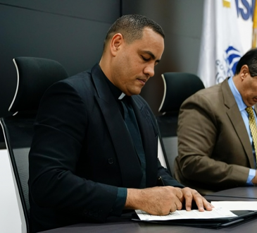 MSP y UCSD firman acuerdo para fortalecer la formación en salud