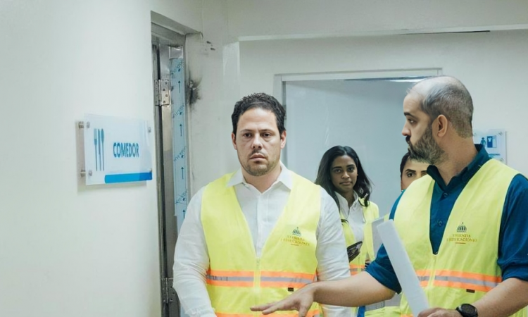 Remozamiento del Hospital Municipal Octavia Gautier de Vidal en su fase final, con un 95 % de avance