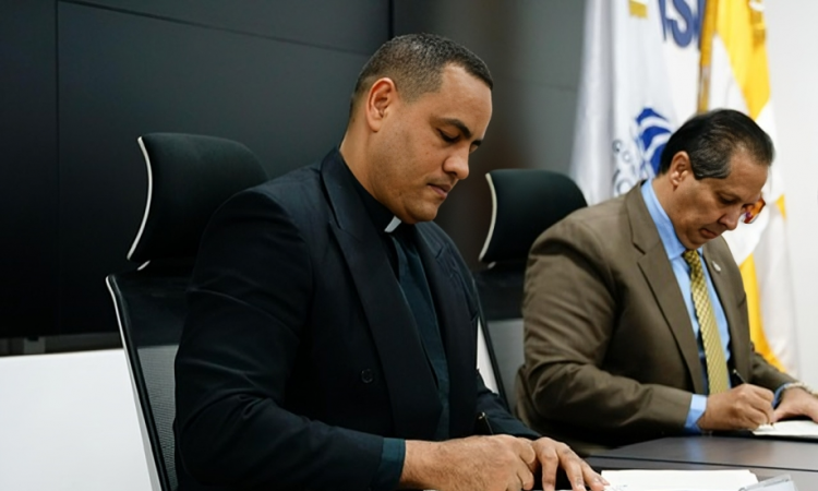 MSP y UCSD firman acuerdo para fortalecer la formación en salud
