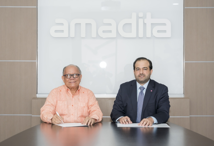 Amadita y el Hemocentro Nacional firman acuerdo para fortalecer donación de sangre en República Dominicana